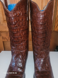 Burtie Alligator Boots Size 7