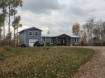 Offering our beautiful 2008 DOUBLE WIDE MODULAR HOME - to be moved by purchaser. Located 30 minutes...