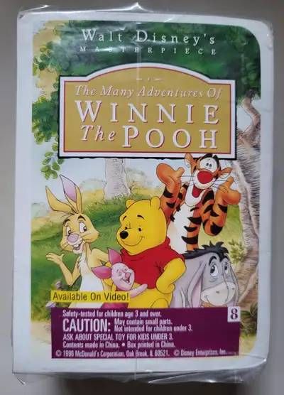 Vintage Macdonald's Walt Disney 1996 Collectible Winnie the Pooh Figurine