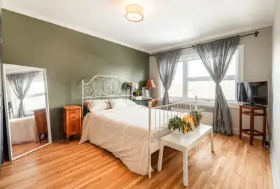 Furnished bedroom in calm Saint-Lambert