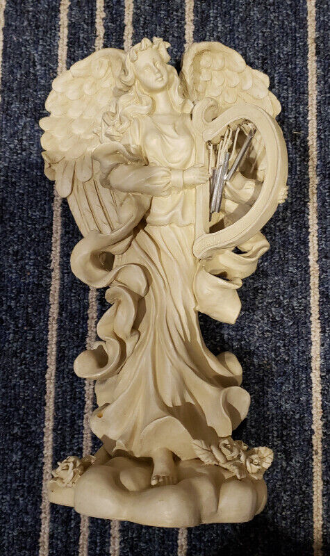 Vintage antique Angel figurine playing harp dans Art et objets de collection  à Ville de Montréal - Image 2