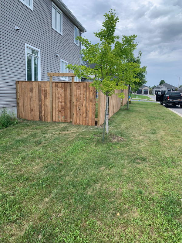 Wood Fencing installation & repair in Fence, Deck, Railing & Siding in Saskatoon - Image 2