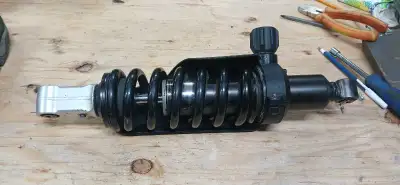 Selling a rear shock from a r1200gs No leaks Fits years 2004 to 2008 Bmw r1200gs or gs adventure