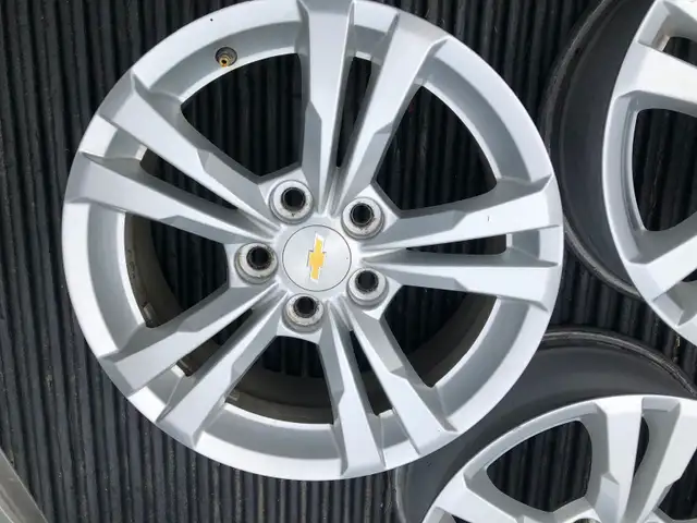 Mags roues Equinox 17 po in Tires & Rims in Rimouski / Bas-St-Laurent - Image 3