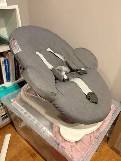 Stokke steps bouncer great condition, View more