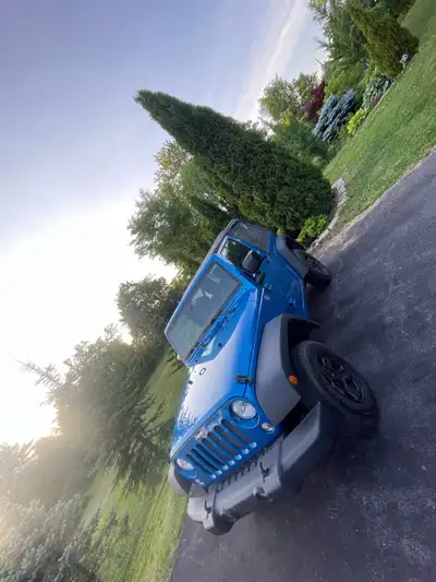 Good little jeep for sale , 2015 wrangler sport 3.6 V6 4x4 6 speed manual Runs and drives well New t...