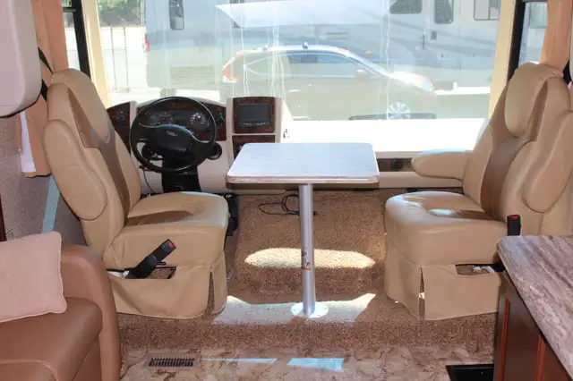 2015 Coachmen Pursuit in RVs & Motorhomes in Chilliwack - Image 6
