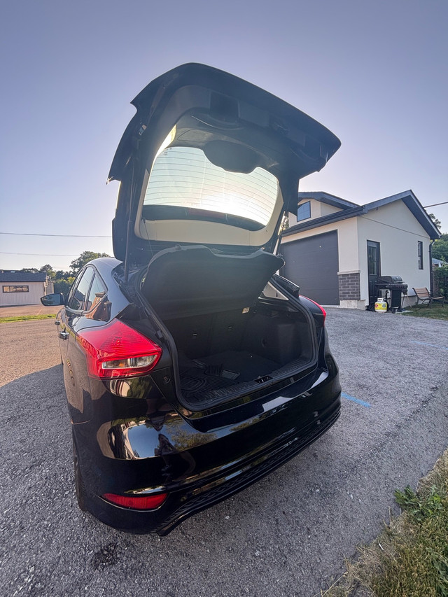 2018 Ford Focus SE in Cars & Trucks in Markham / York Region - Image 2