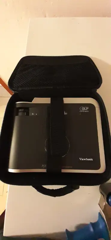 Selling a Viesonic Projector for $60. VGA connection only.