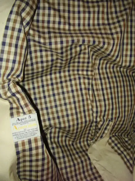 Aquascutum London Aqua 5 Trench Coat  Jacket Made in England New in Men's in City of Toronto - Image 8