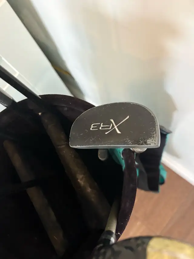 women’s right golf clubs and bag  in Golf in Guelph - Image 5