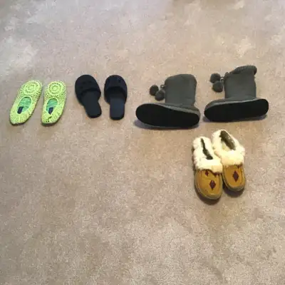 Ladies slippers, some new, View more