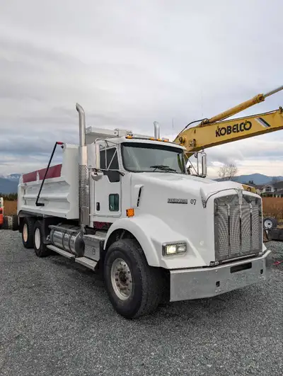 2006 Kenworth T800 Tandem Gravel Truck * Very clean and well maintained * C15 Platinum Kit Rebuilt @...
