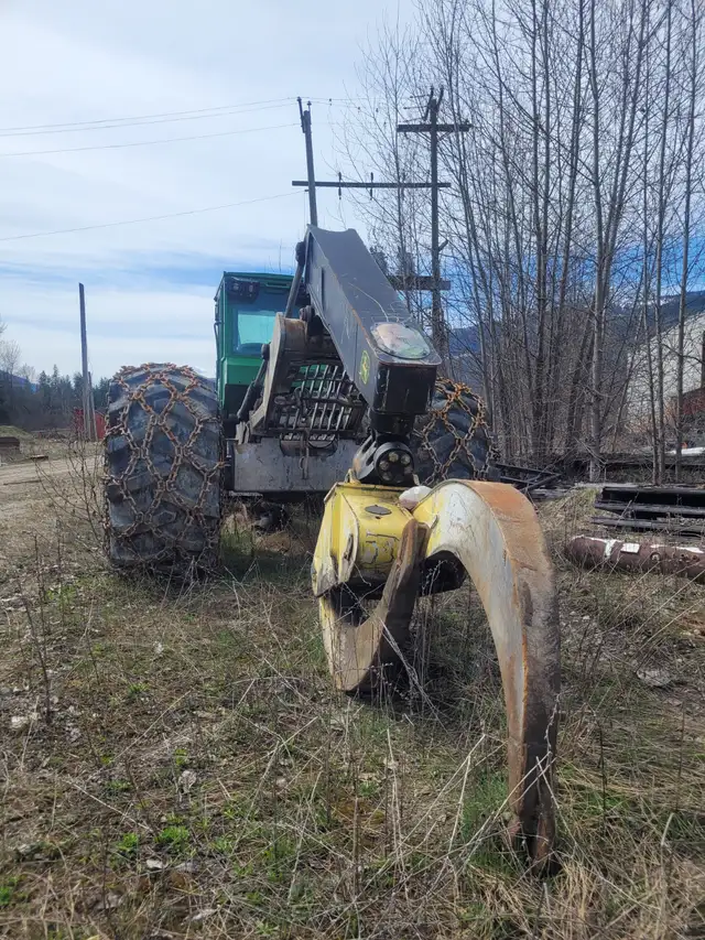 2010 John Deere 848H Skidder in Other in Revelstoke - Image 9