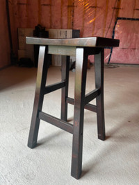 solid wood bar stools