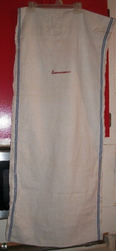 Vintage Eisenman Linen/Cotton Roller Towel dans Art et objets de collection  à Longueuil/Rive Sud - Image 2