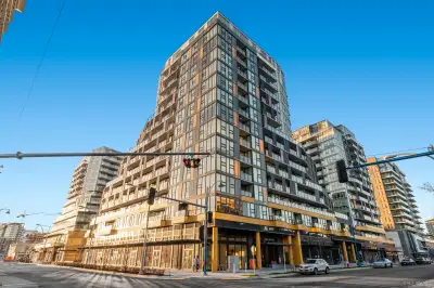 One Park 1 Bedroom Plus den ( can use as 2nd bedroom) For Rent