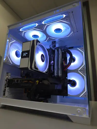 Beast Gaming PC - RTX 2060 - Ryzen 2600 - 16GB RAM - 480GB SSD, View more
