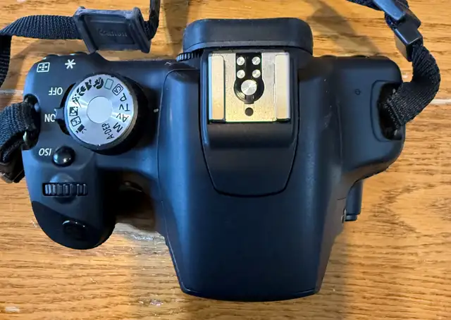 Canon EOS Rebel T1i 15.1 MP CMOS Digital SLR Camera Package in Cameras & Camcorders in City of Halifax - Image 10