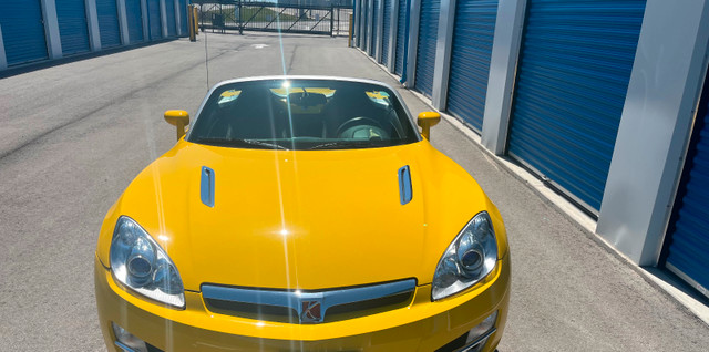 2009 Saturn Sky Convertible...VERY LOW KM's!! in Cars & Trucks in Oakville / Halton Region - Image 3