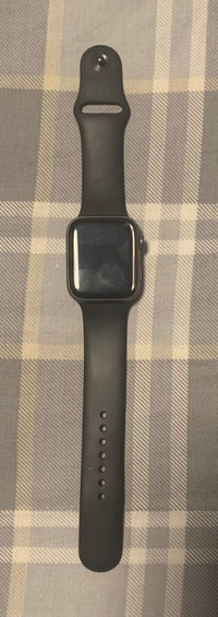 Apple Watch Series 4 GPS - 44 m - Space Grey Aluminum Case