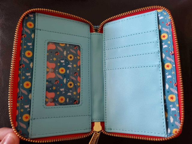Disney Dumbo Loungefly Wallet  in Women's - Bags & Wallets in Hamilton - Image 3