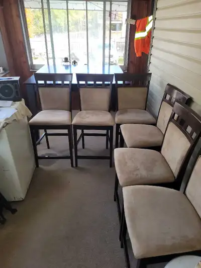 Dining Room Table and 6 Chairs, View more