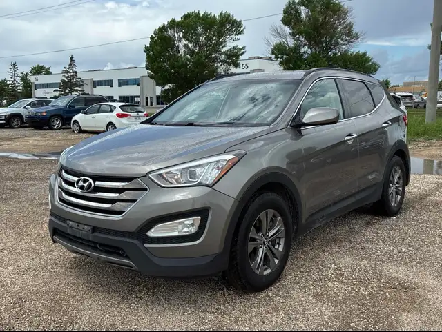 2014 HYUNDAI SANTA FE - SAFETIED - REMOTE STARTER 