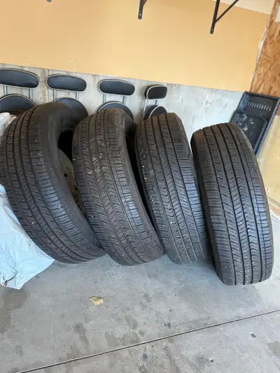 Yokohama Geolander X-CV 265/60r20 112h. These are all-weather tires. Were driven a couple of kilomet...