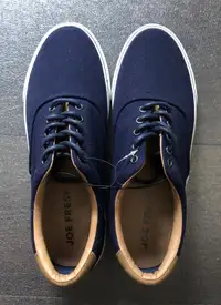 New Men’s Casual Sneakers (size 9)