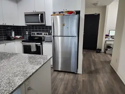 1 Bedroom plus 1 den 2 full bath Baths - Apartment