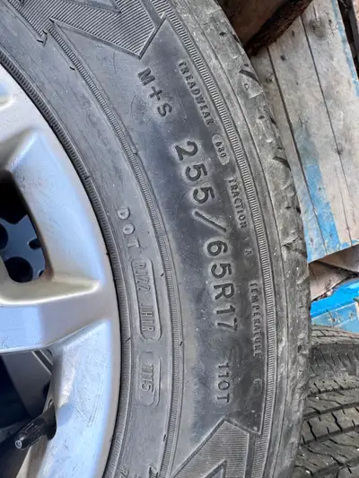 selling 4 tires 255/65R 17 on rims. came off a 2015 Colorado. reason for selling is b/c upgraded tir...