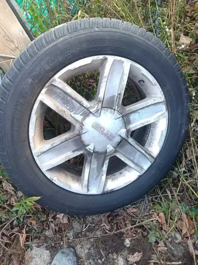 4/ 235/55r18. Michelin defenders ltx. On GM 5 bolt rims. 400.00 obo