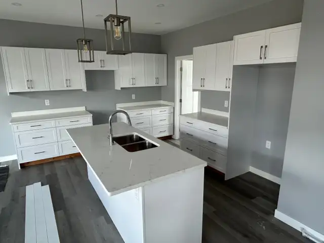 Lakefront Home and Lots For Sale in Saskatchewan in Houses for Sale in Regina - Image 18