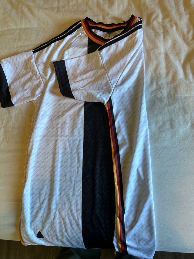 Germany soccer jersey  dans Soccer  à Ville de Montréal - Image 4