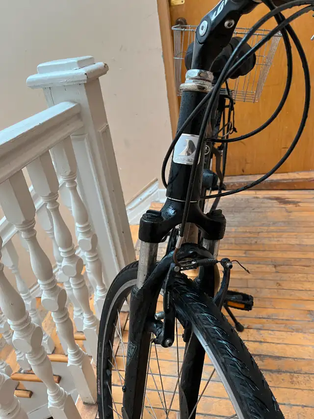 Vélo Louis Garneau (cadre M) in Cruiser, Commuter & Hybrid in City of Montréal - Image 6
