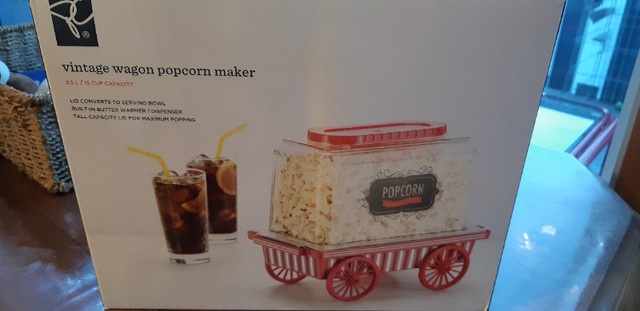 Vintage wagon popcorn maker in Other in Lethbridge - Image 4