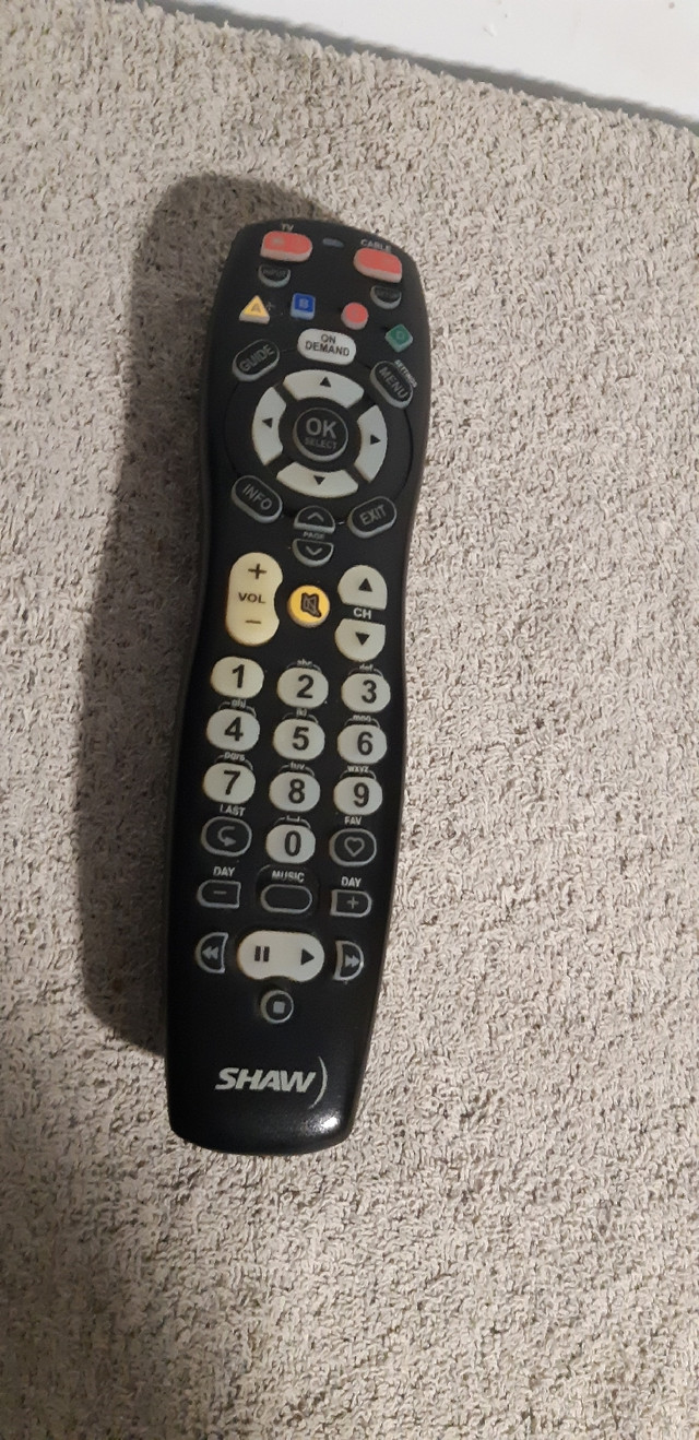 Universal TV remote  in Video & TV Accessories in Red Deer - Image 3