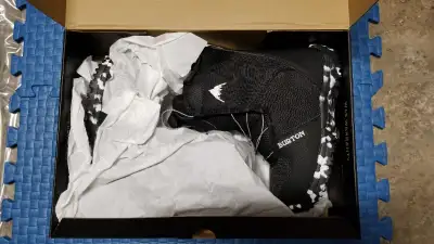 NEW Burton GROM BOA Bottes - Snowboard boots 3K, View more