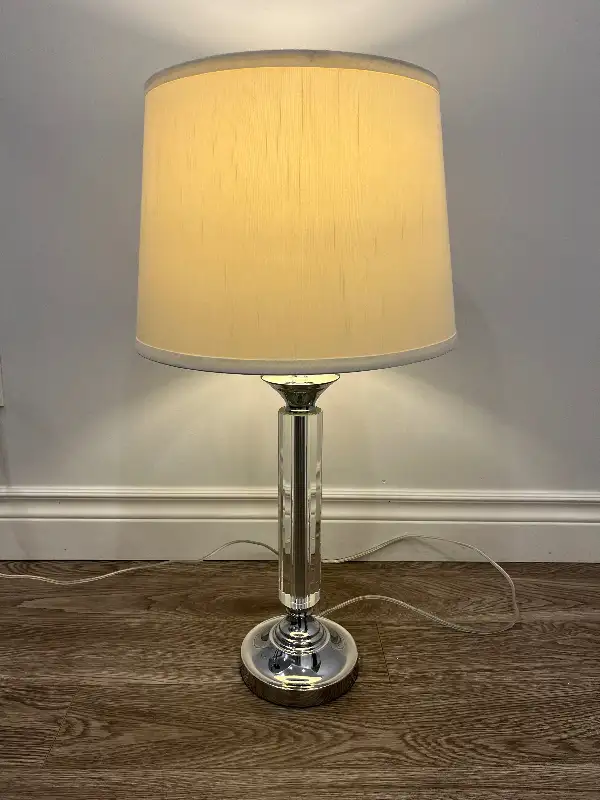 Modern  lamp in Indoor Lighting & Fans in Markham / York Region - Image 3