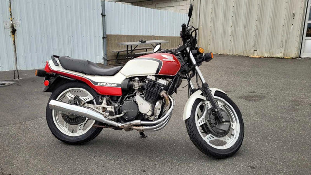 Moto Honda CBX550F 1983 54000+-km dans Motos sport  à Longueuil/Rive Sud