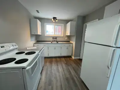 Available now – bright and well-maintained 2-bedroom, 1-bathroom townhouse in a quiet community. Gre...