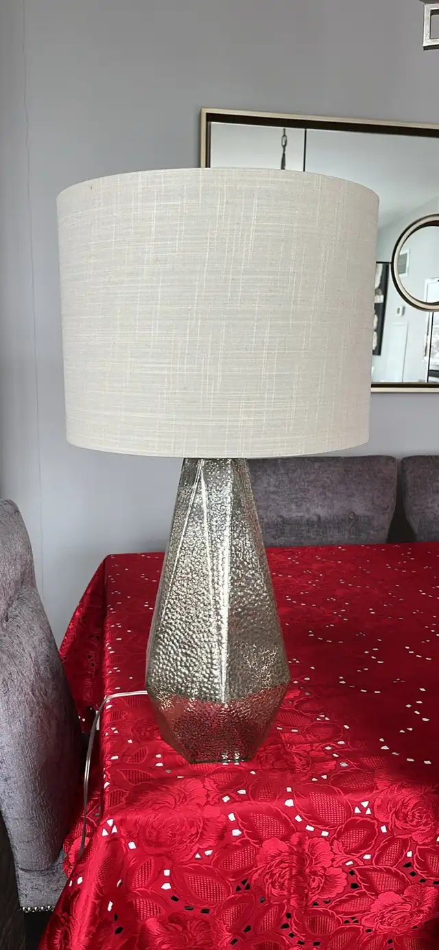 Table Lamp in Indoor Lighting & Fans in Mississauga / Peel Region - Image 2