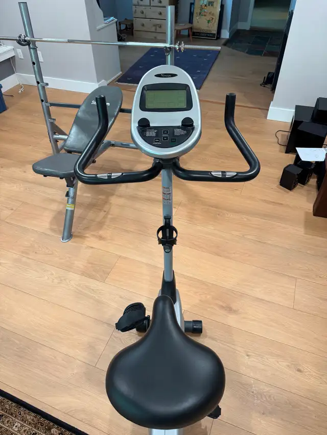 Programmable Exercise Bike in Exercise Equipment in North Shore - Image 5