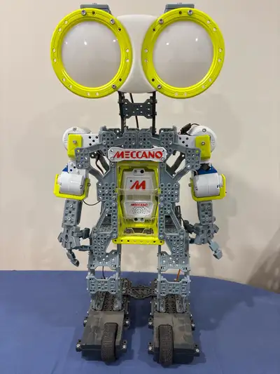 Bring your engineering dreams to life with the Meccano G15 Personal Robot! This advanced building se...
