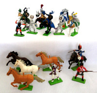 VINTAGE LOT of BRITAINS DEETAILS KNIGHTS and TURKS + Extras.