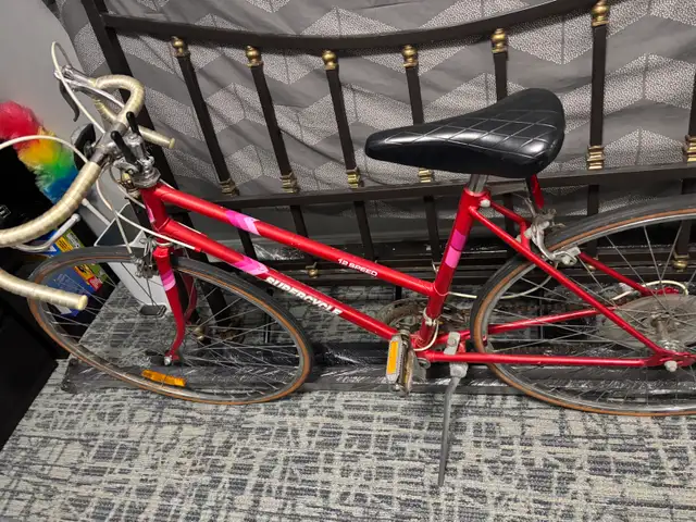 vintage bike  in Road in City of Toronto - Image 4