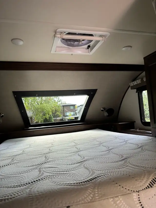 Palomino Real-Lite MAX HS-1912 (modèle 2020) | RVs & Motorhomes | Laval ...
