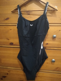 2 Swimsuits women Medium/Large 