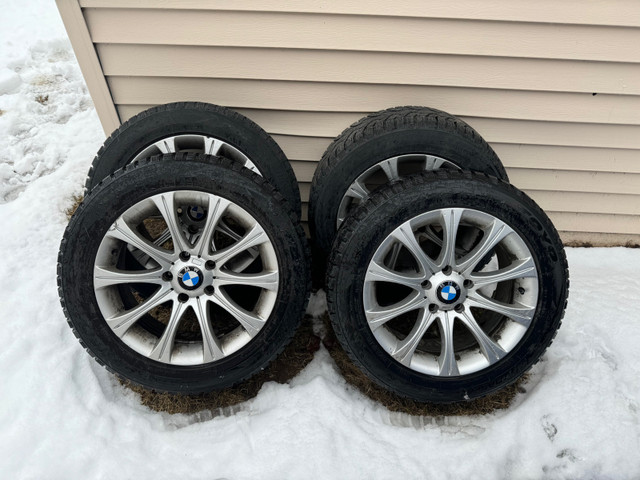 Mags bmw x1 dans Pneus et jantes  à Shawinigan